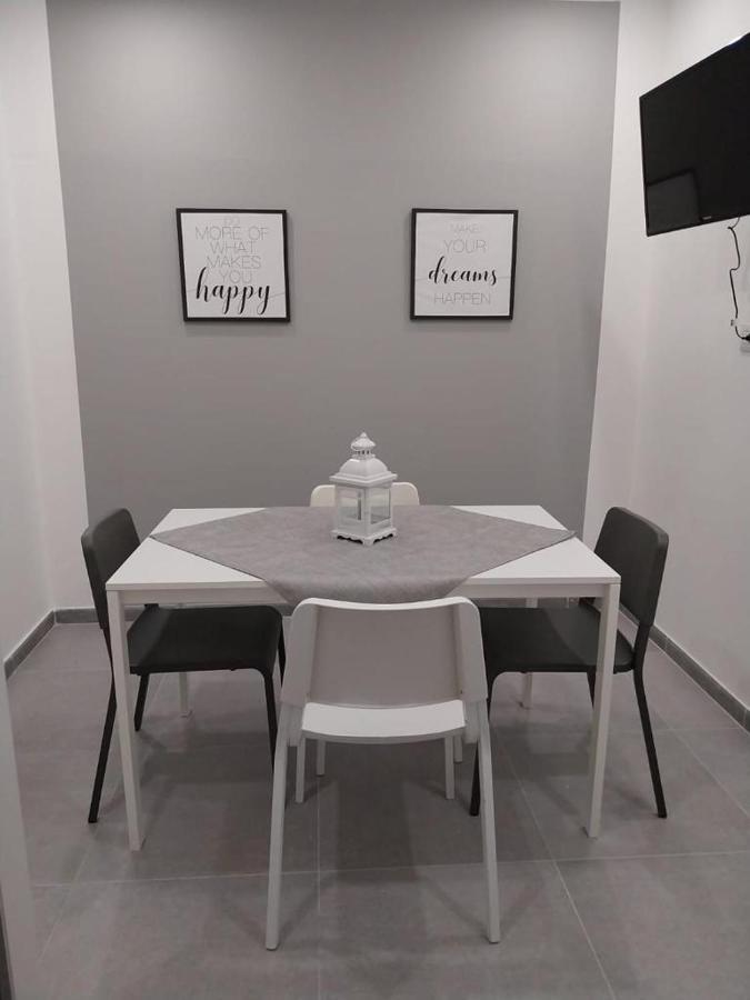 Amuni O 123 Apartment Palermo Bagian luar foto